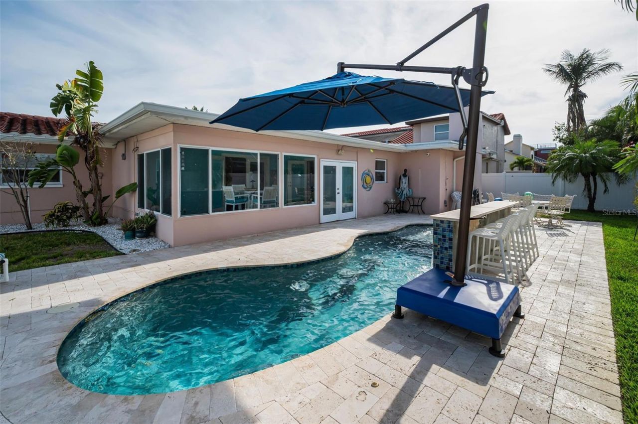 111 17th Street, Belleair Beach, FL 33786 Photo