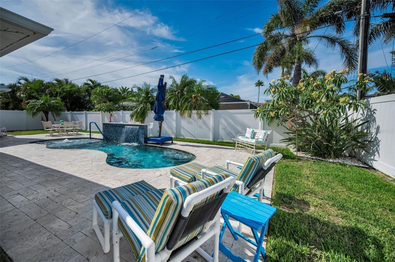111 17th Street, Belleair Beach, FL 33786 Photo