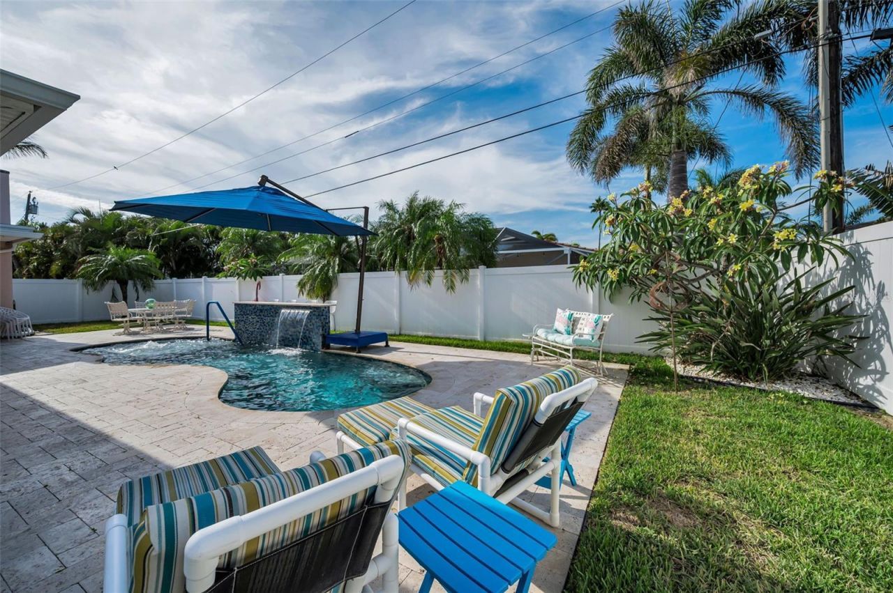 111 17th Street, Belleair Beach, FL 33786 Photo