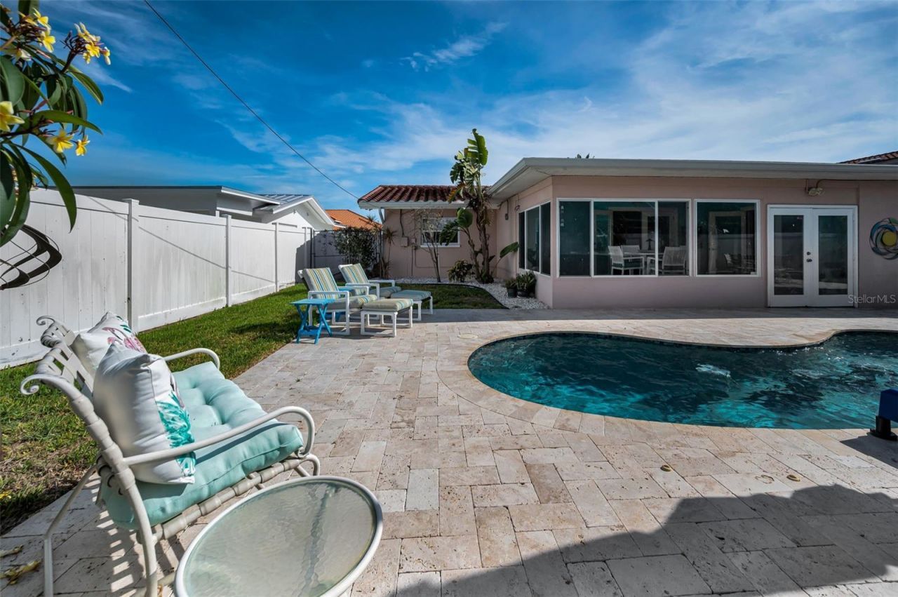 111 17th Street, Belleair Beach, FL 33786 Photo