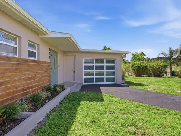 108 BUCKEYE AVENUE NW, PORT CHARLOTTE, FL 33952