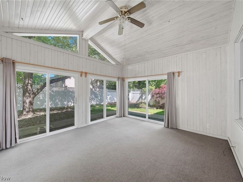 1484 Woodlake Boulevard , Stow, OH 44224 Photo 9