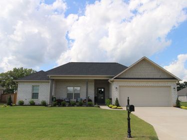 150 Cathryn Dr., Guntown, MS 38849
