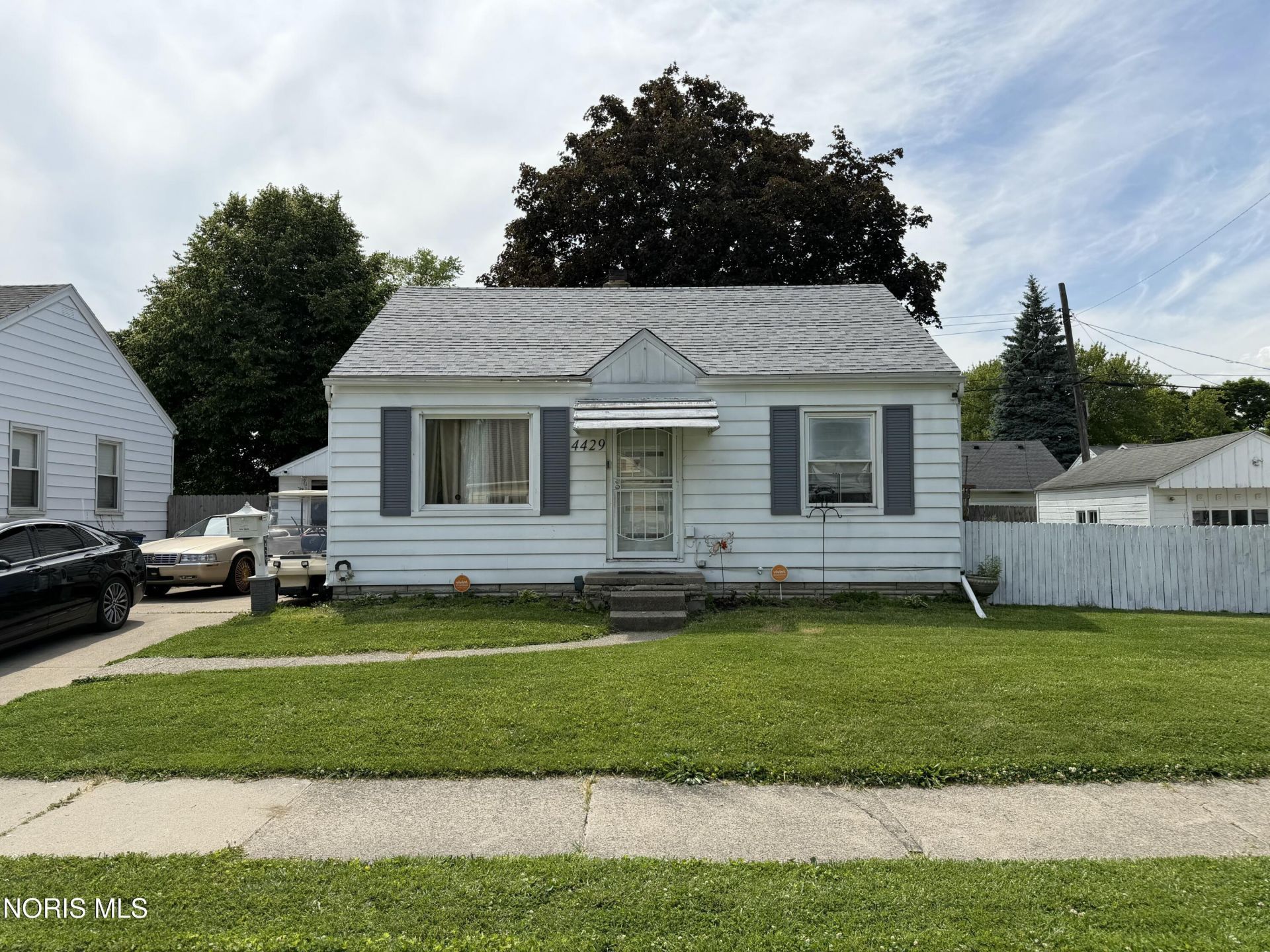 4429 Packard Road, Toledo, OH 43612 Main Photo