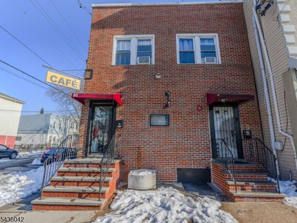 80 Mallory Ave, Jersey, NJ 07304