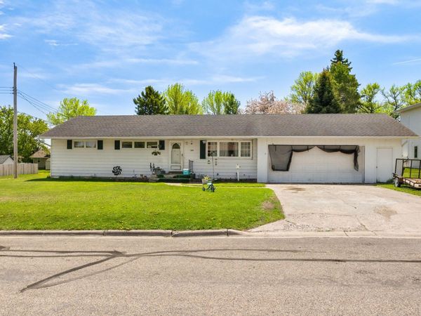 1009 8th Street , Portland, ND 58274