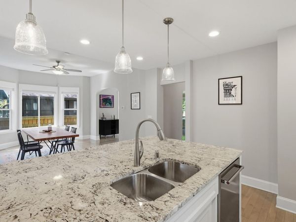 1350 Laurel Avenue, Saint Paul, MN 55104