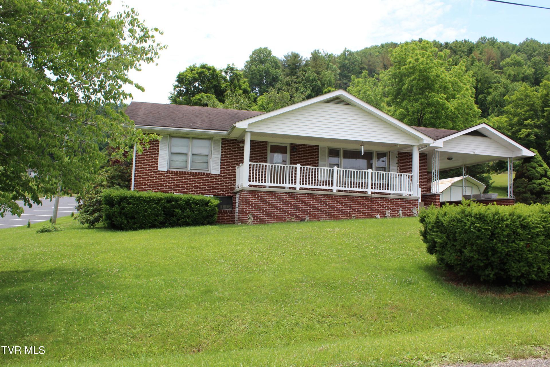 151 Hospital Drive, Pennington Gap, VA 24277 Main Photo