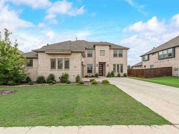 1042 Elmwood Drive, Justin, TX 76247