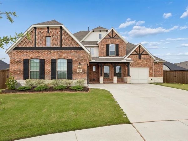 1800 Tall Grass Court, Mansfield, TX 76063