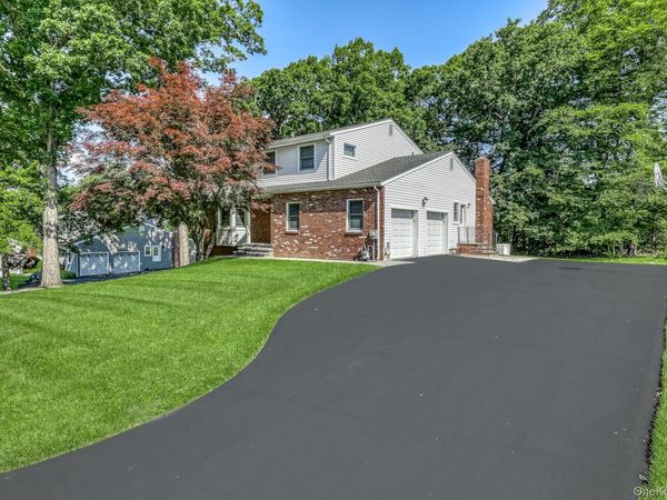 20 Dolphin Road , New City, NY 10956
