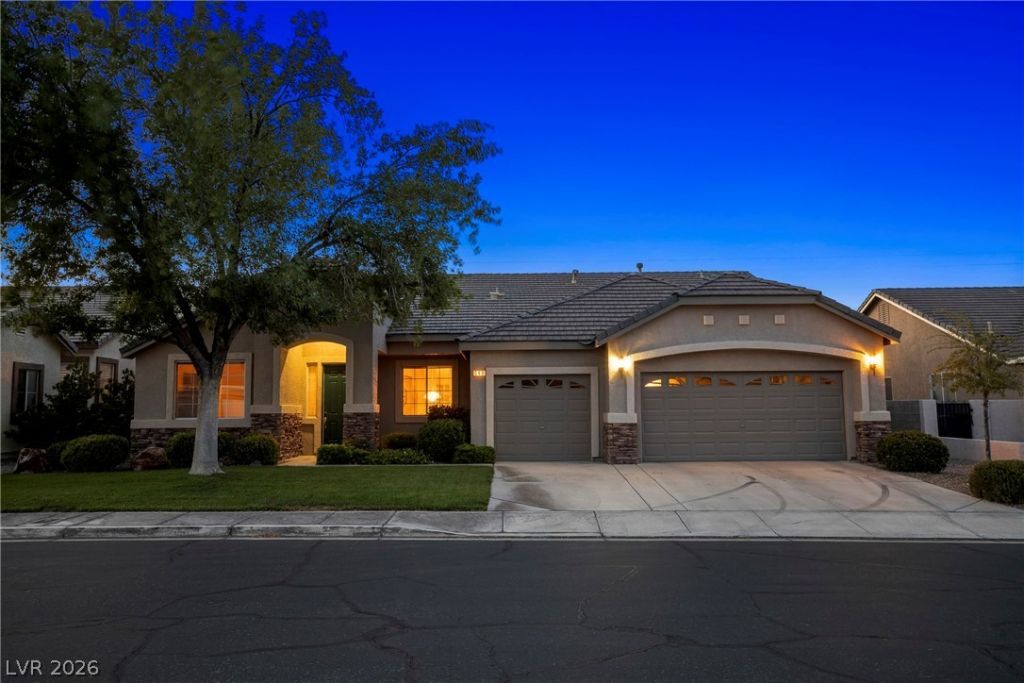 348 Quiet Harbor Drive, Henderson, NV 89052