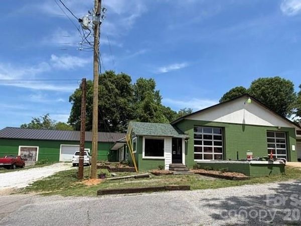68 Circle Drive , Marion, NC 28752