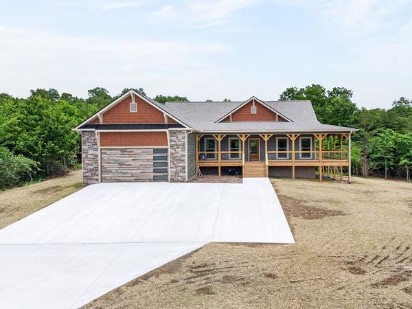 8036 Hebbertsburg Road, Crab Orchard, TN 37723