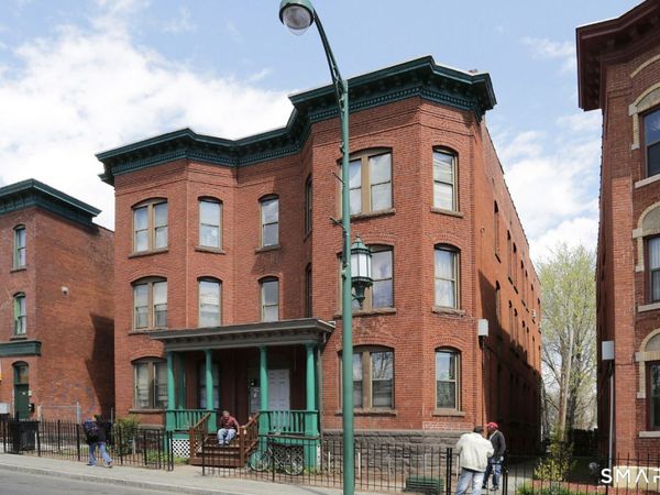 196 Park , Hartford, CT 06106