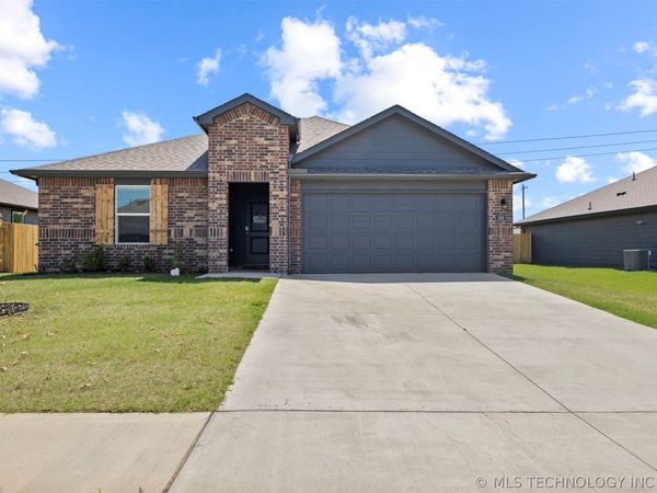 509 E 85th Street , Broken Arrow, OK 74014