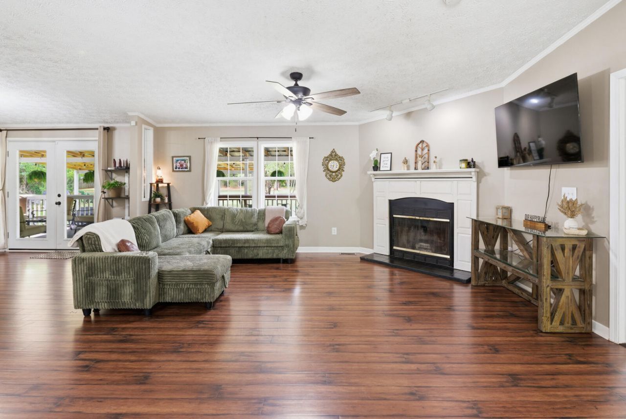 355 Trinity Church Road Photo 12
