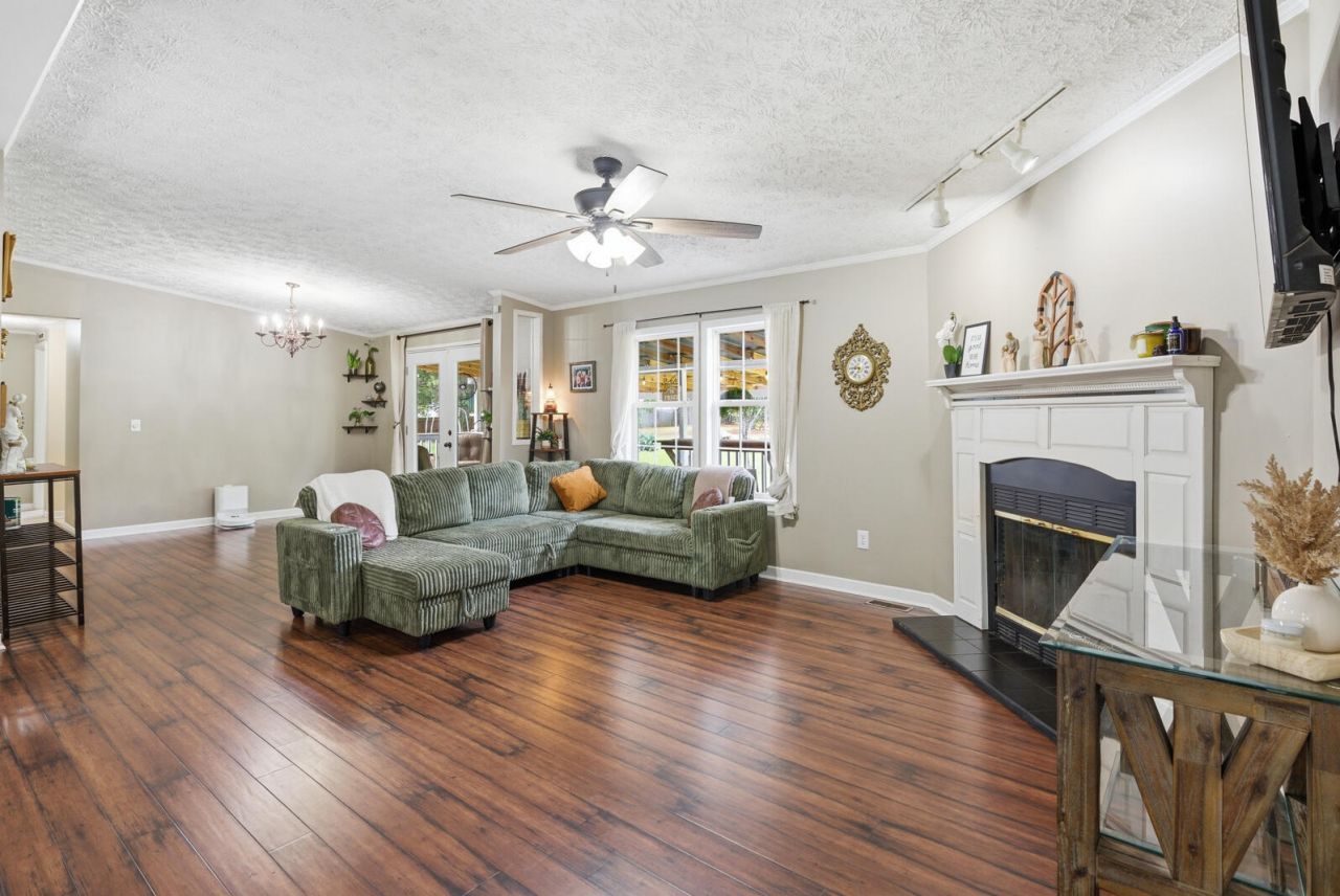 355 Trinity Church Road Photo 16