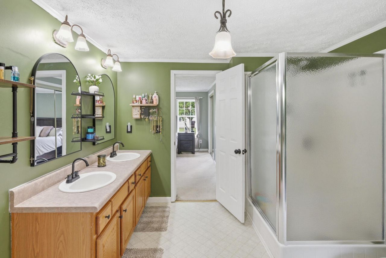 355 Trinity Church Road Photo 32