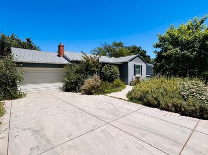 2261 Knight Way, Sacramento, CA 95822 Photo