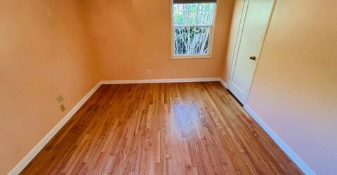 2261 Knight Way, Sacramento, CA 95822 Photo