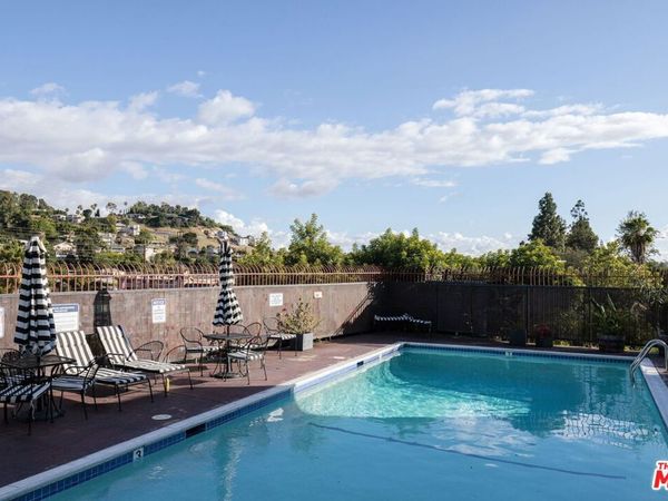 3030 Valle Vista Drive, Unit 27, Los Angeles, CA 90065
