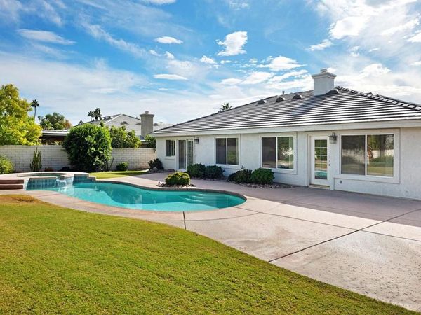 86 Beekman Place, Palm Desert, CA 92211