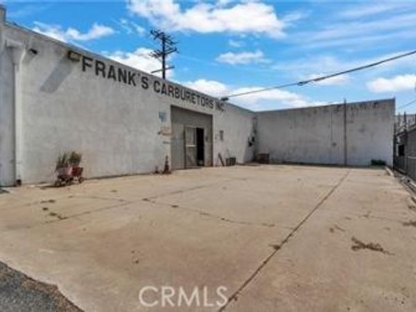 411 E Rosecrans, Compton, CA 90221