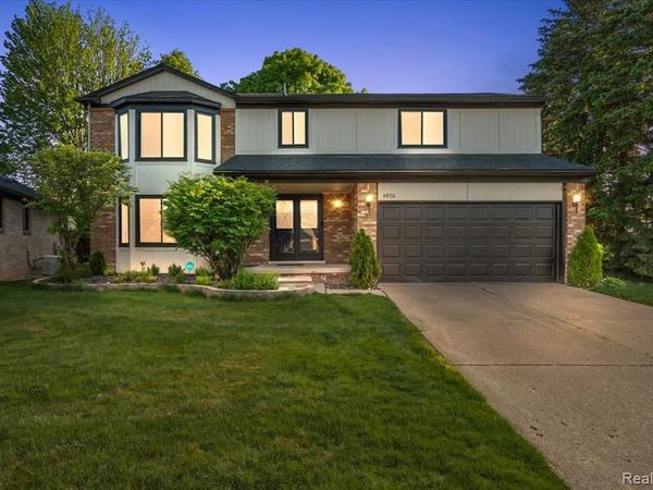 48156 Virginia Court, Macomb Twp, MI 48044