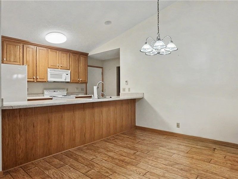 910 Greenfield Drive, Mansfield, OH 44904 Photo 3