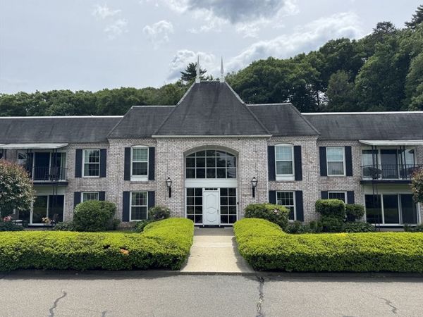 324 Russell Road, Unit 109, Westfield, MA 01085