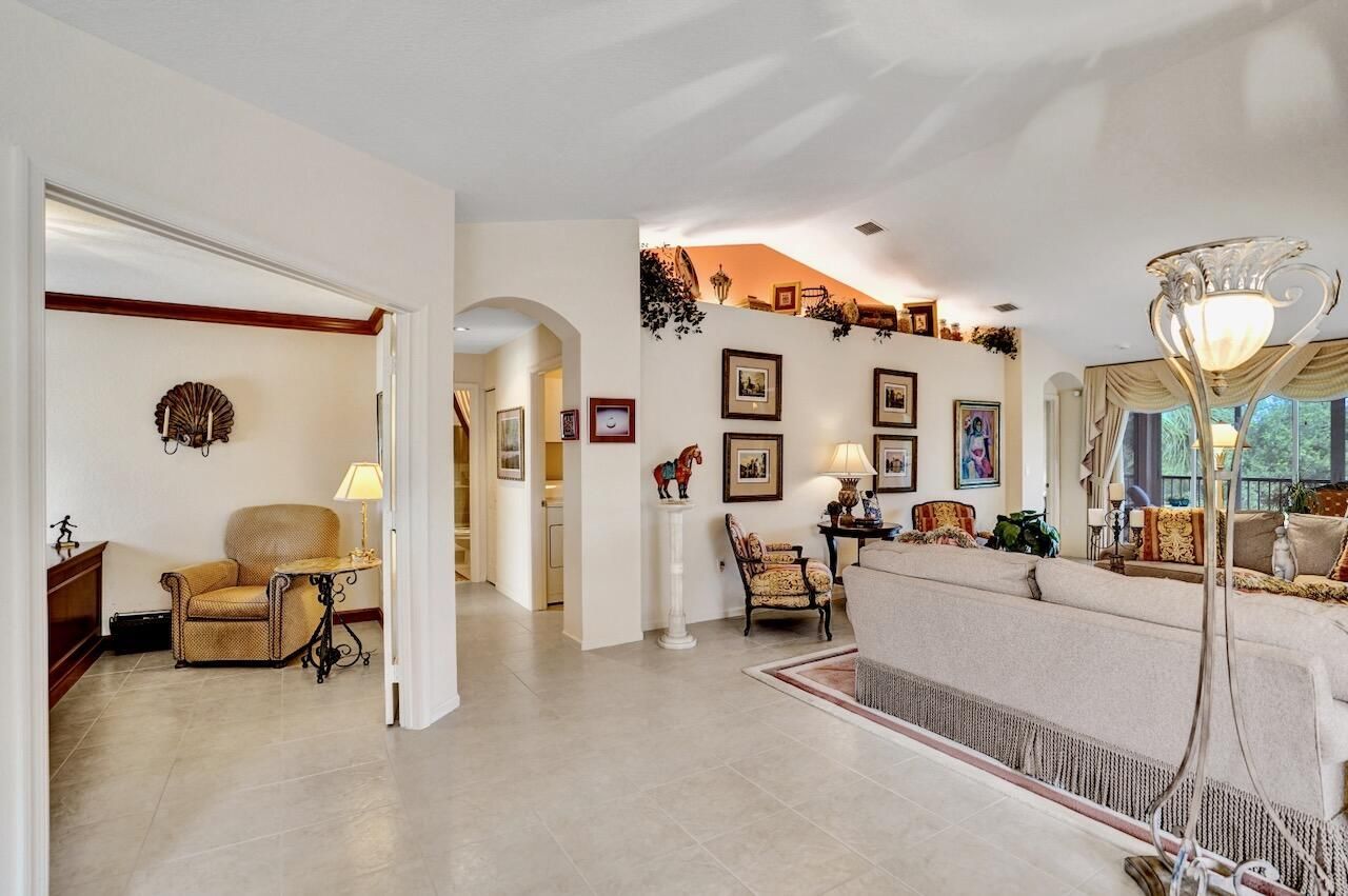 12434 Crystal Pointe Drive, Unit 202, Boynton Beach, FL 33437 Photo