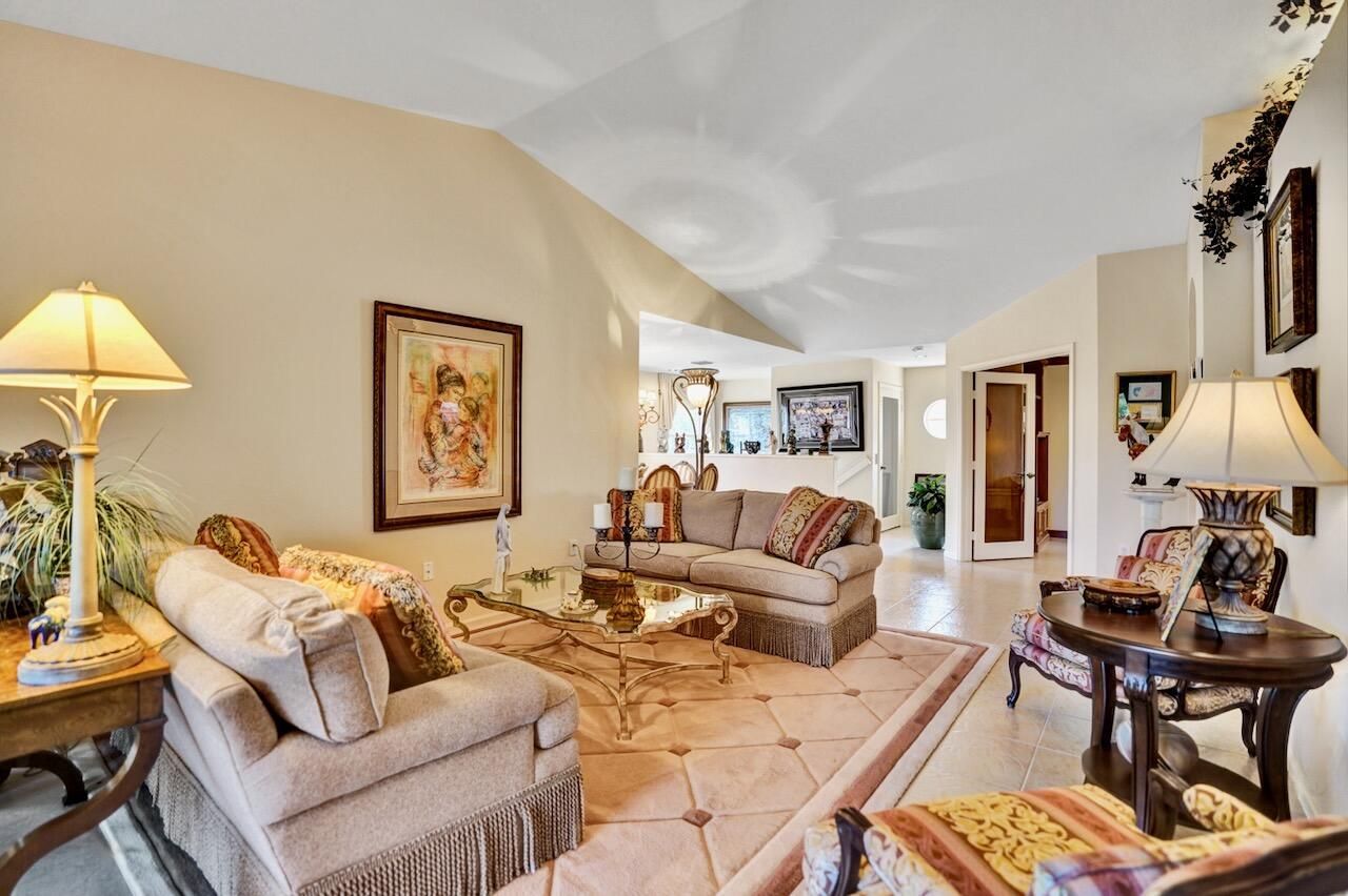 12434 Crystal Pointe Drive, Unit 202, Boynton Beach, FL 33437 Photo