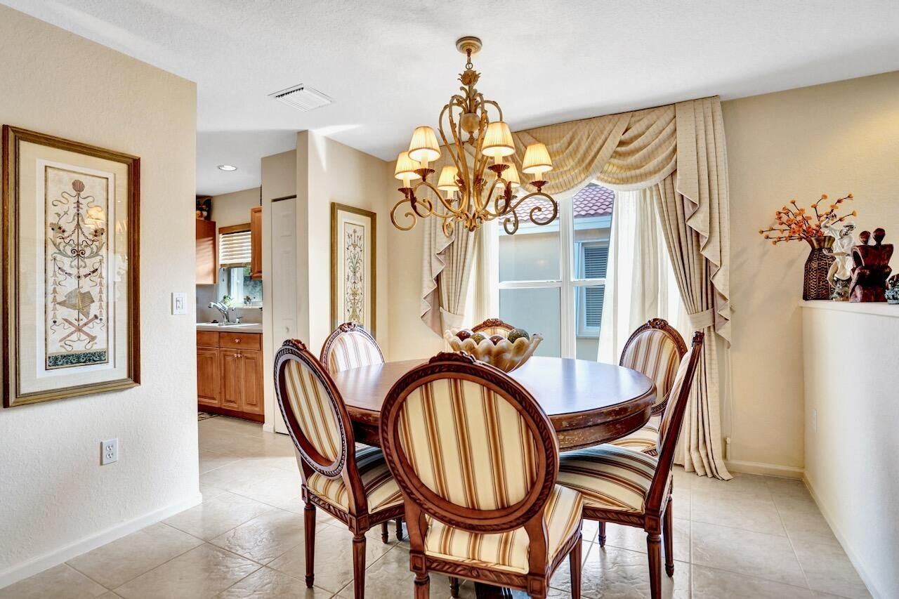 12434 Crystal Pointe Drive, Unit 202, Boynton Beach, FL 33437 Photo