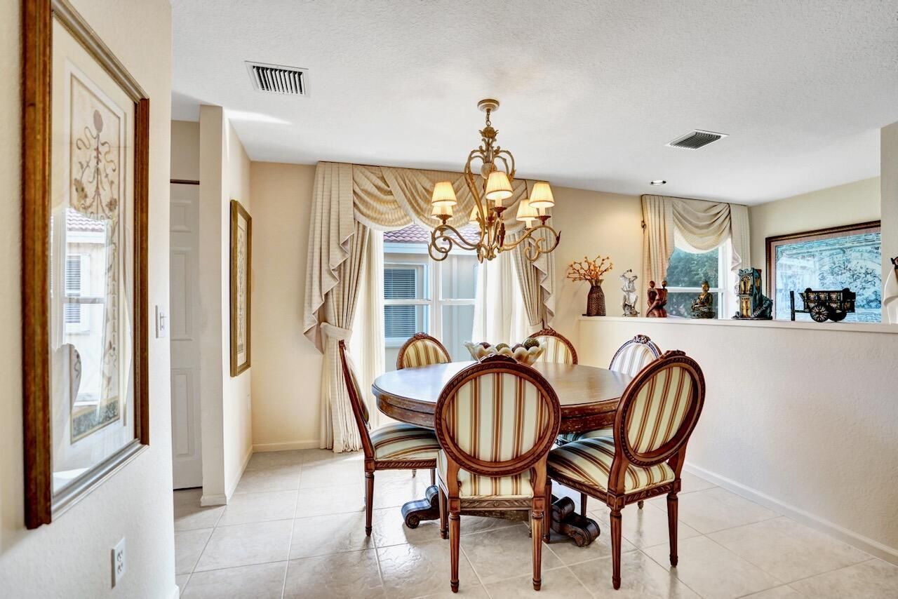 12434 Crystal Pointe Drive, Unit 202, Boynton Beach, FL 33437 Photo
