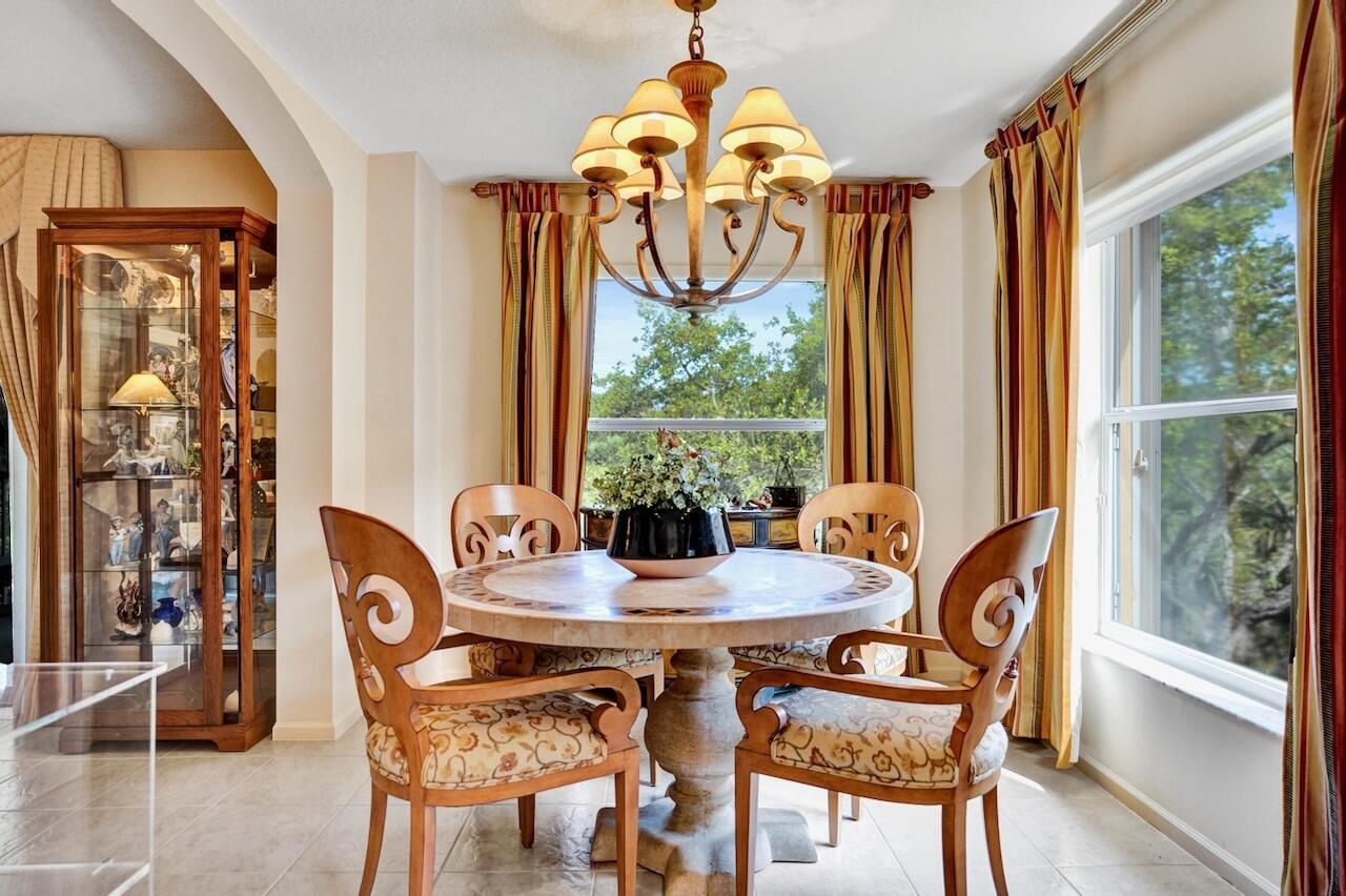 12434 Crystal Pointe Drive, Unit 202, Boynton Beach, FL 33437 Photo