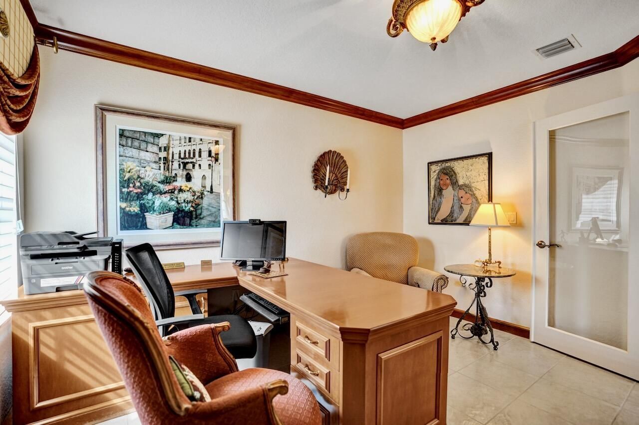 12434 Crystal Pointe Drive, Unit 202, Boynton Beach, FL 33437 Photo
