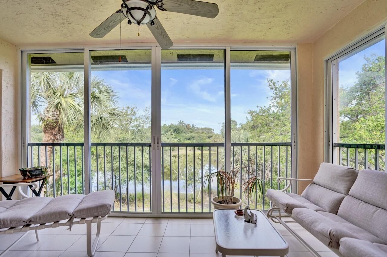 12434 Crystal Pointe Drive, Unit 202, Boynton Beach, FL 33437 Photo