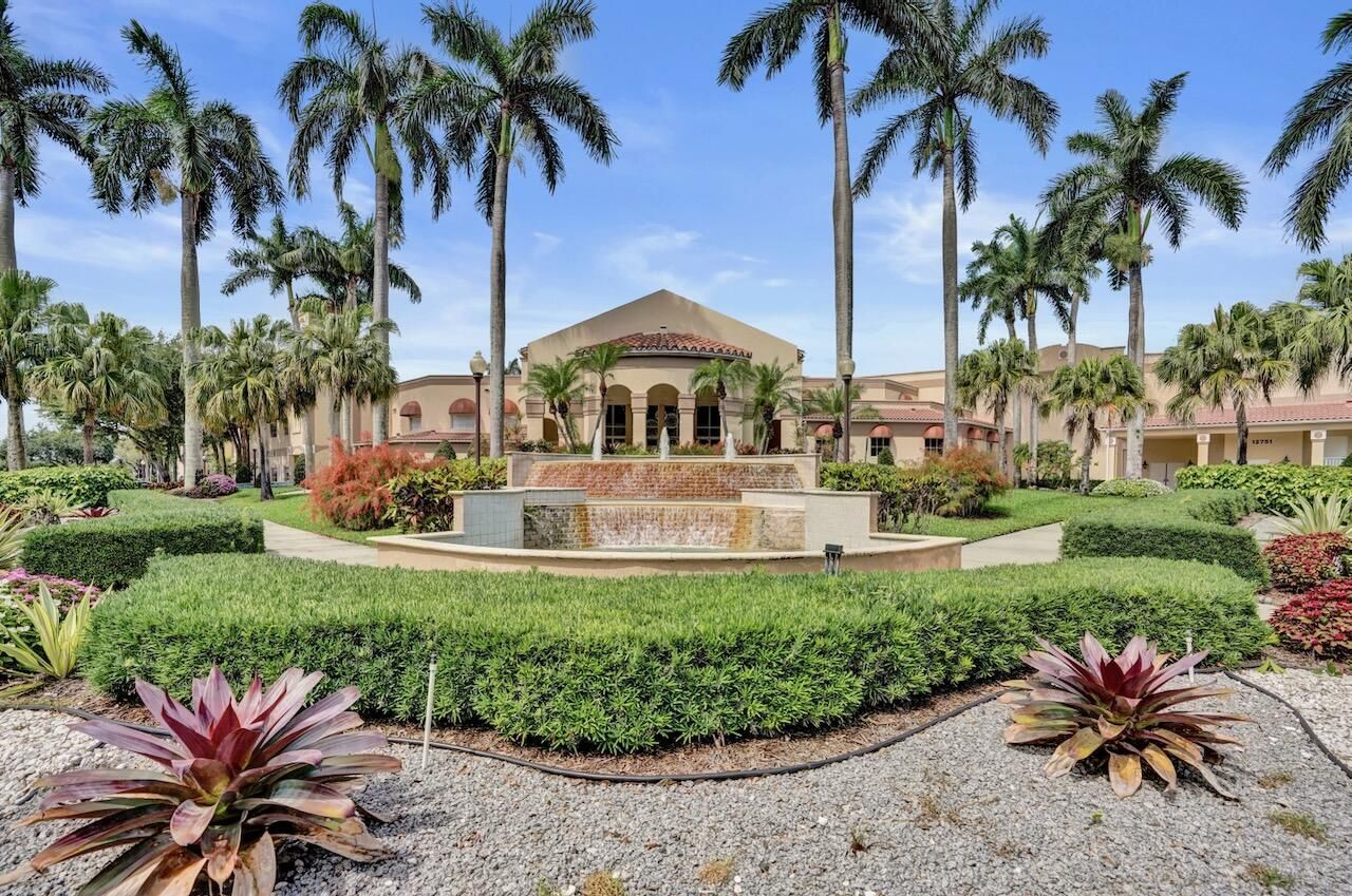 12434 Crystal Pointe Drive, Unit 202, Boynton Beach, FL 33437 Photo