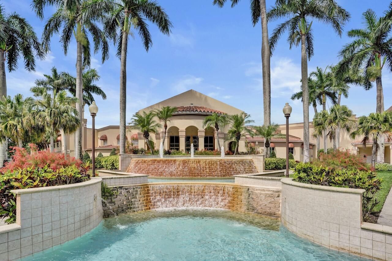 12434 Crystal Pointe Drive, Unit 202, Boynton Beach, FL 33437 Photo