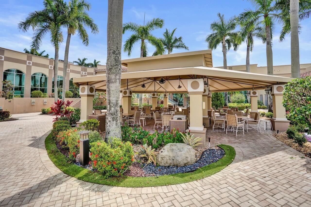 12434 Crystal Pointe Drive, Unit 202, Boynton Beach, FL 33437 Photo
