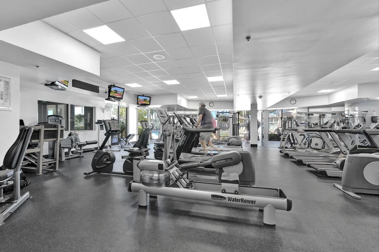 12434 Crystal Pointe Drive, Unit 202, Boynton Beach, FL 33437 Photo