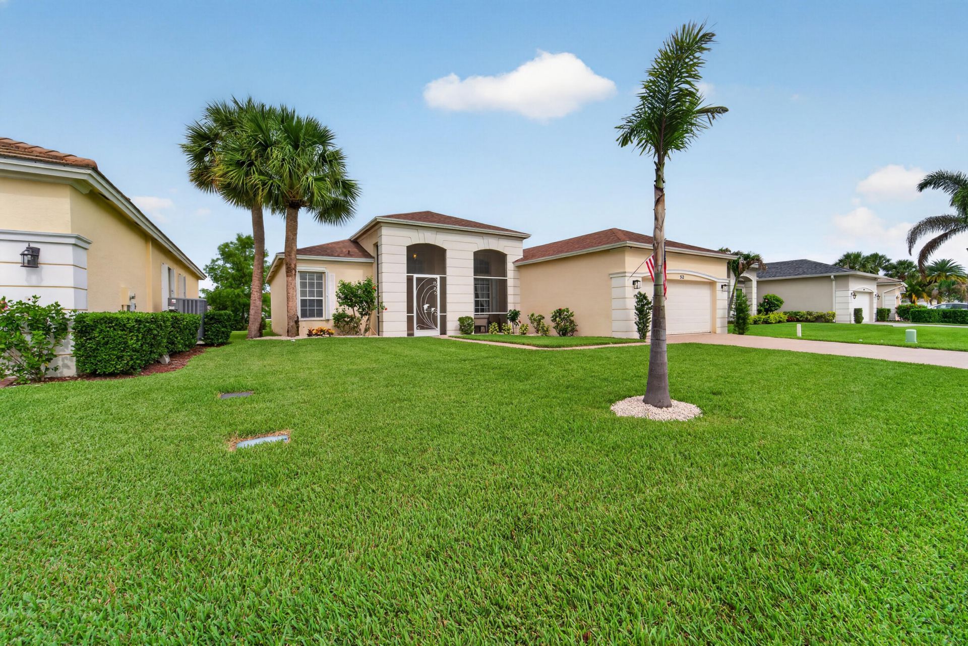 512 SW Lake Manatee Way, Port Saint Lucie, FL 34986 Photo