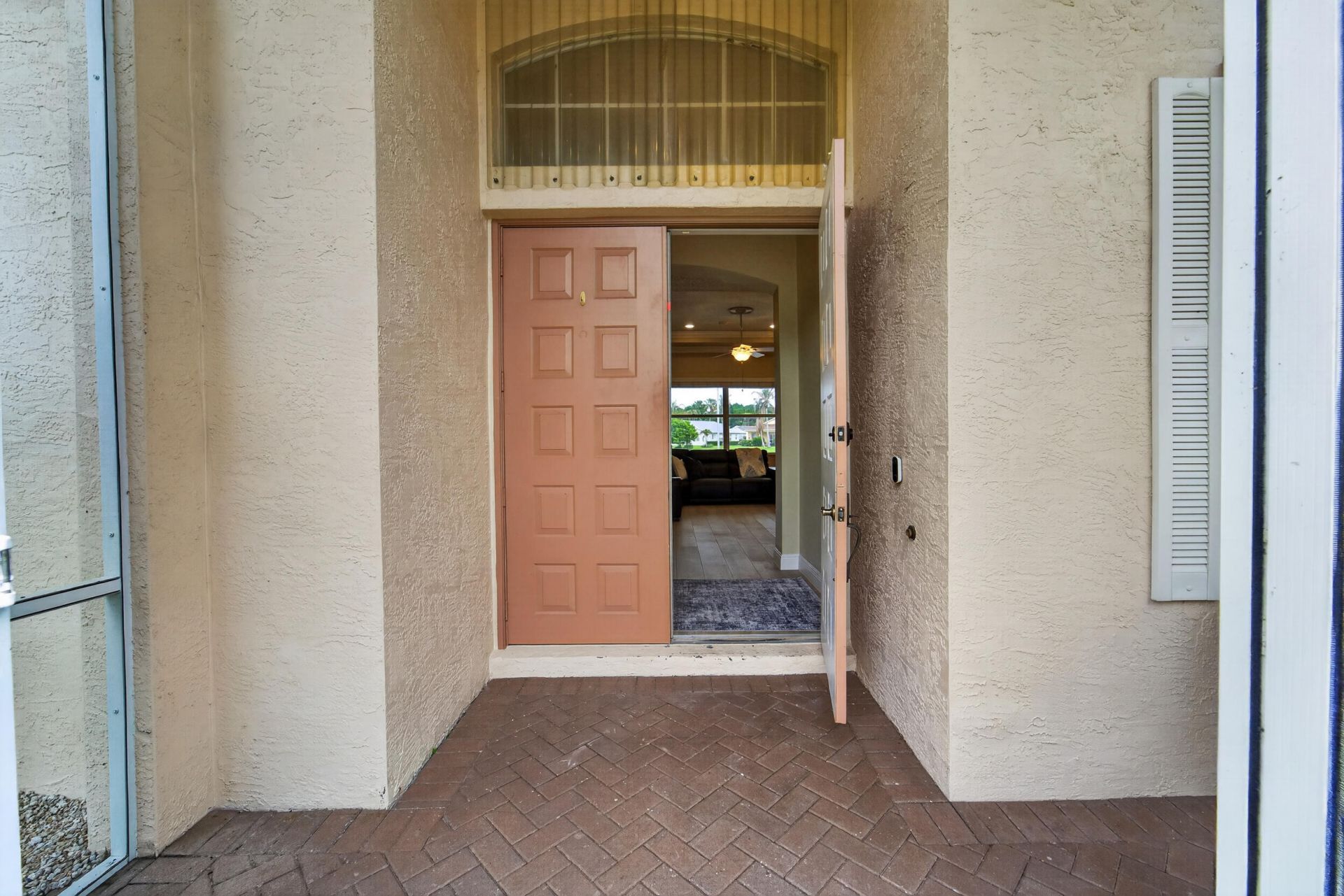 512 SW Lake Manatee Way, Port Saint Lucie, FL 34986 Photo