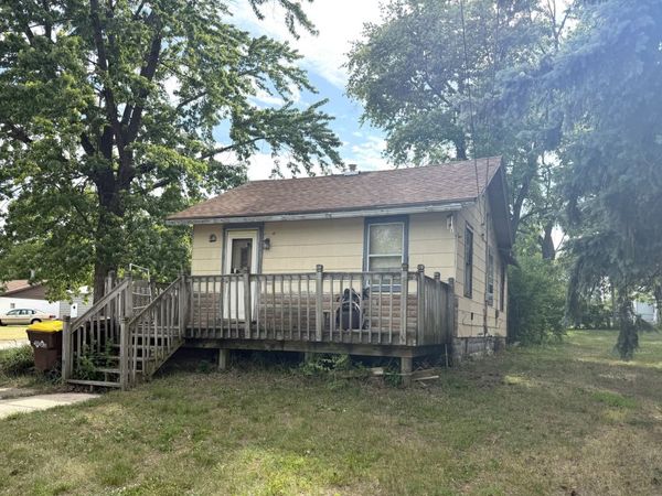 3037 COLLINS Street , Rockford, IL 61109