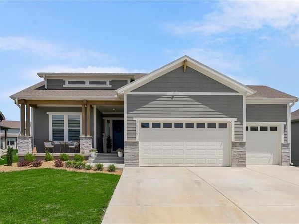 1510 Arbor Park Drive, Lee's Summit, MO 64082
