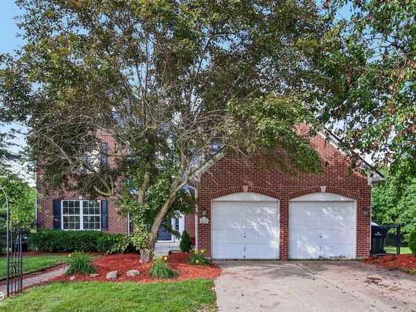 5422 Wakefield Drive S, Greenwood, IN 46142