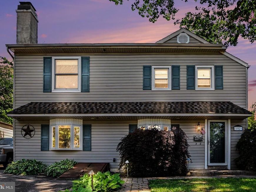 102 Redford Road, Oreland, PA 19075 Main Photo
