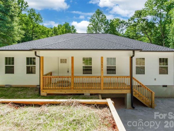 1630 Riddle Road , Clover, SC 29710