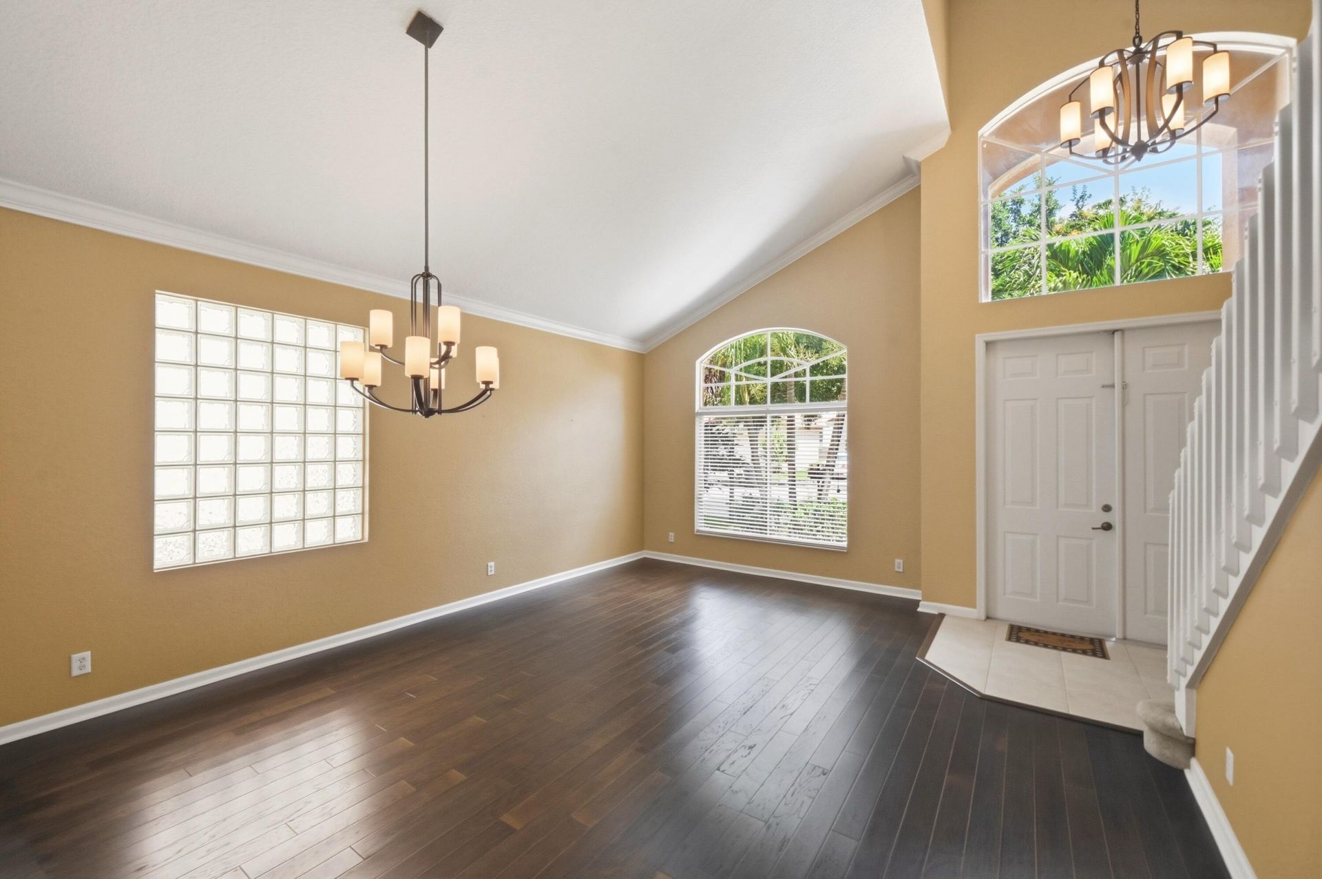 421 Gazetta Way, West Palm Beach, FL 33413 Photo